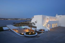 Villa Crown Support Mykonos Villas 1